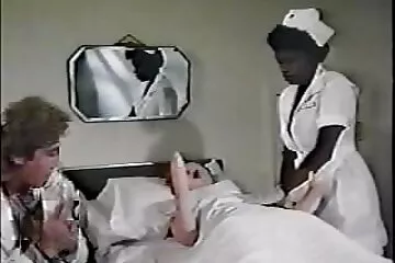 Skinnyt az potno videok análisban letépték és megitatták a spermával.